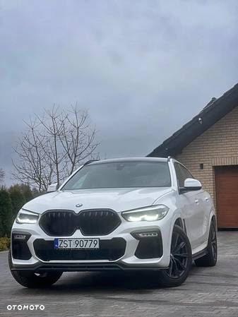 BMW X6 xDrive40i - 26