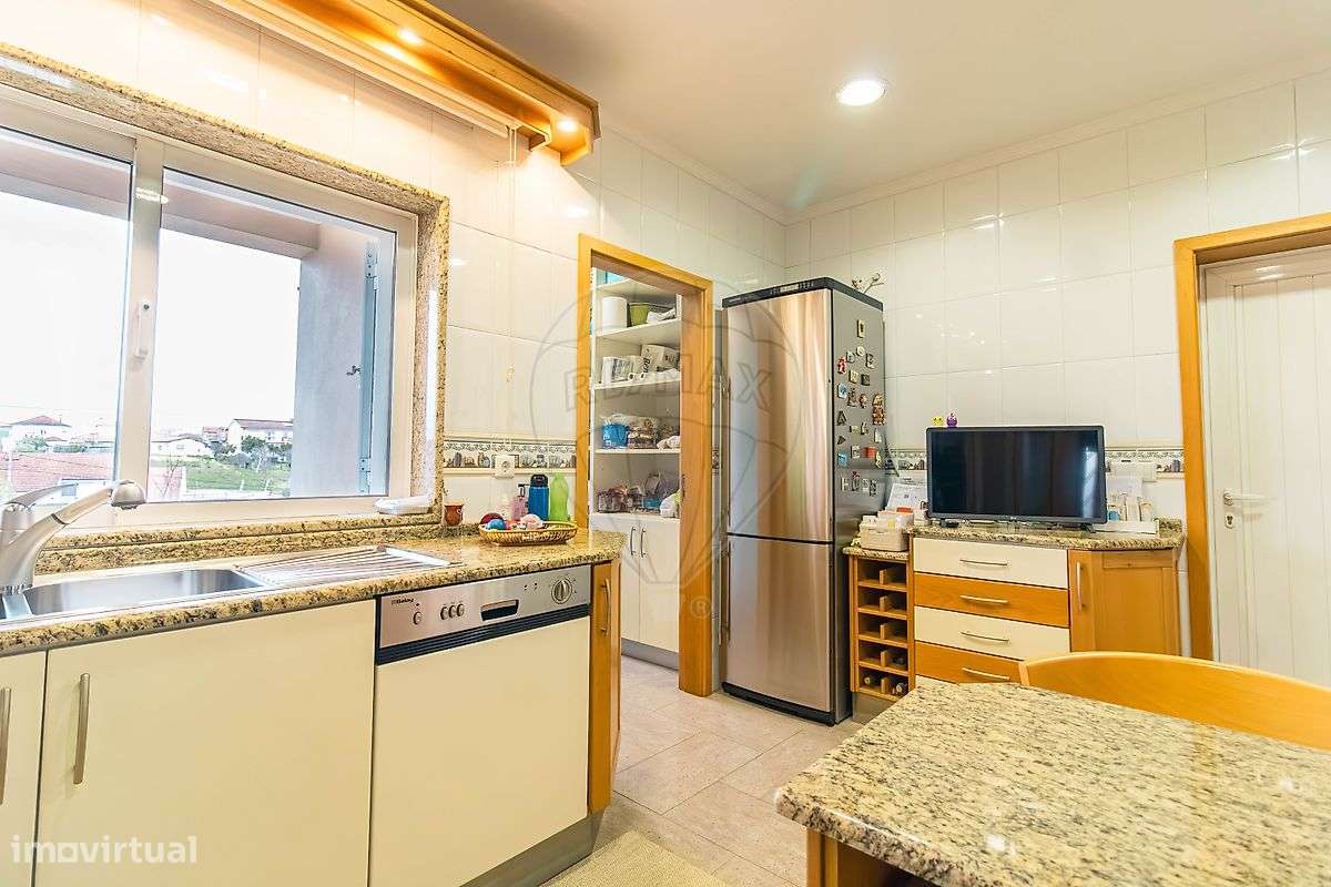 Moradia T3 para venda-8