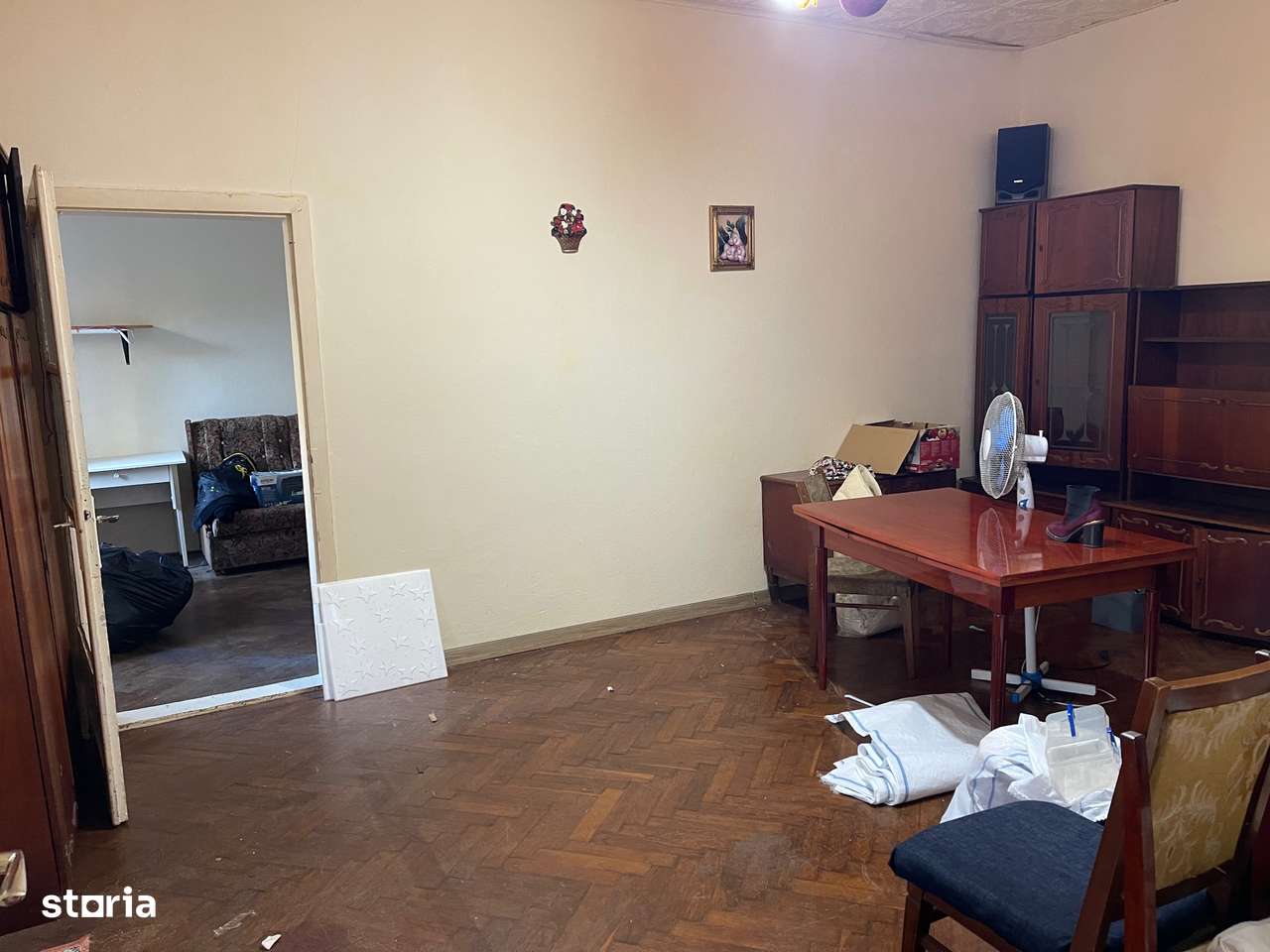 Apartament 3 camere,cu teren200mp,Zona Centrala-4