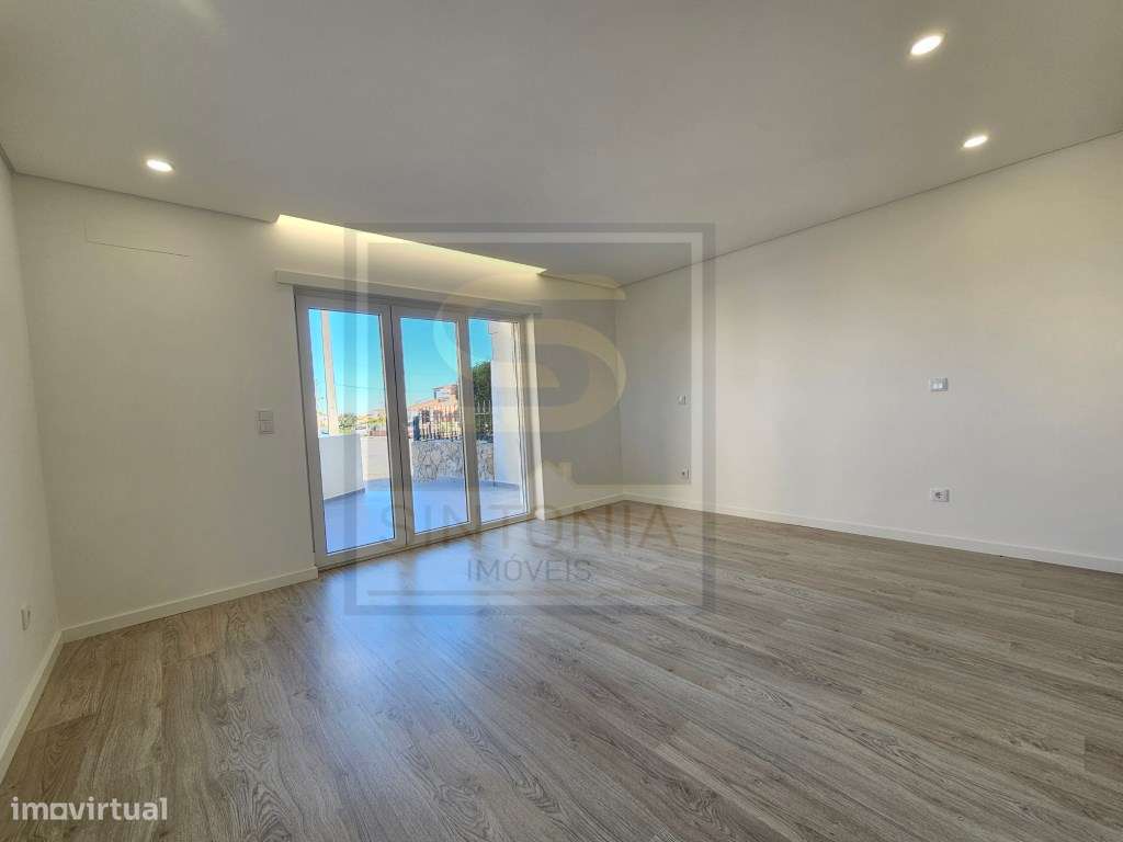 Moradia T5 Totalmente Remodelada a 10 minutos da Ericeira - Luxo, C...-12