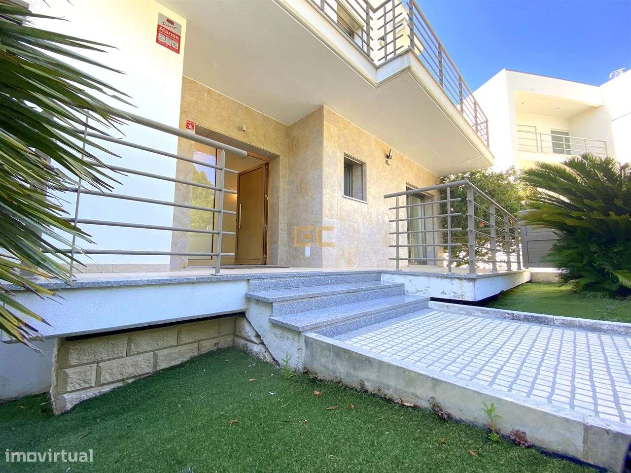 Moradia T5 com piscina, para venda na Figueira da Foz-  Buarcos! - Grande imagem: 4/47