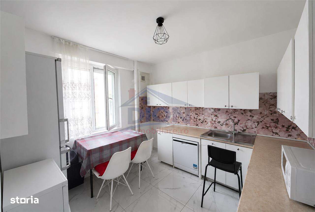 APARTAMENT 3 CAM, STEFAN CEL MAREOBOR