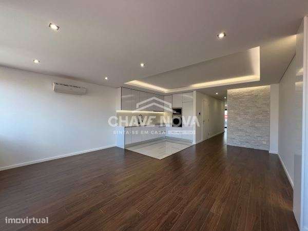 T3 Novo c/ Lugar de Garagem em Ramalde - Grande imagem: 2/13