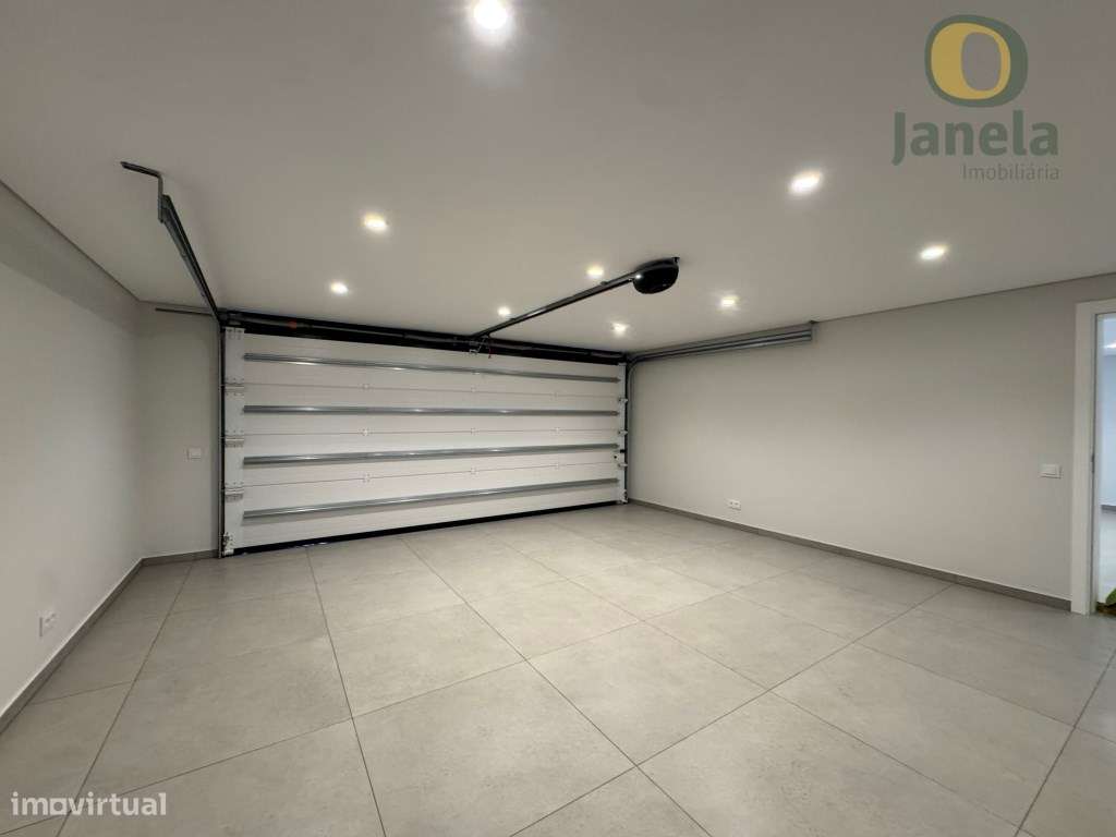 Moradia T4 de Luxo com Piscina, em Primeira Linha de Golfe, Vilamoura-49