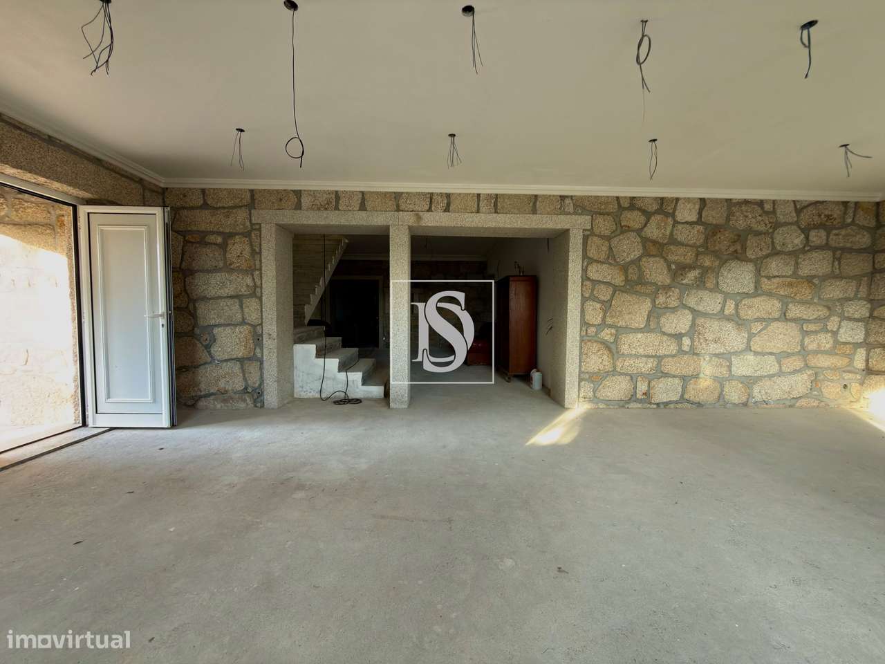 Quinta Rural em Pedra – Charme, Tradição e Conforto a 15 Minutos de Vi-7