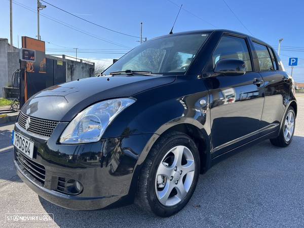 Suzuki Swift 1.3 16V Sport - 1