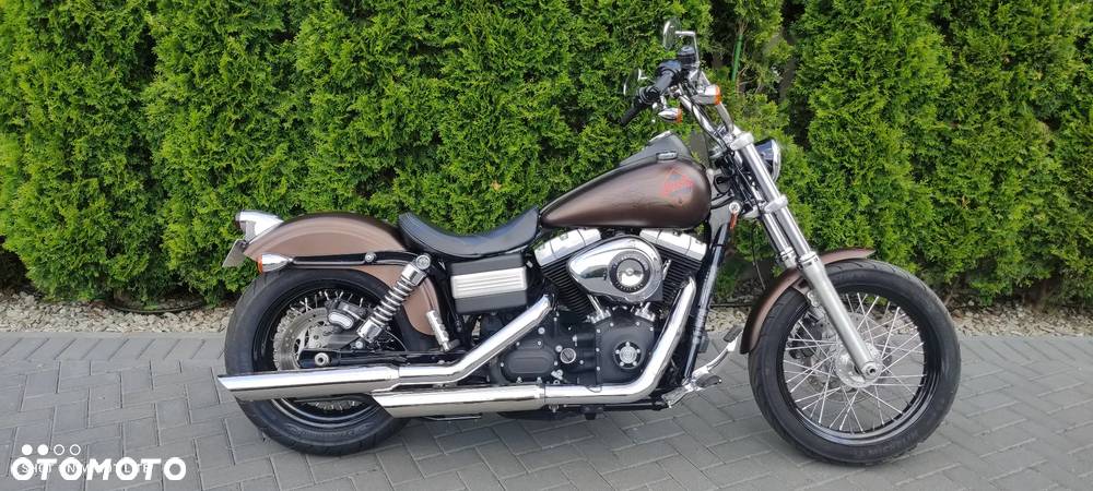 Harley-Davidson Dyna Street Bob - 2