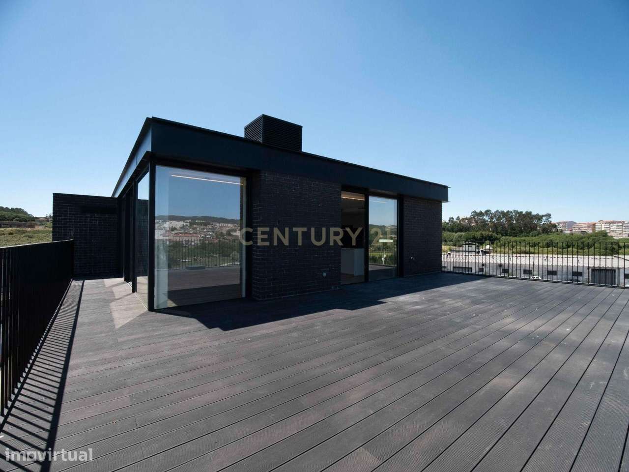 Apartamento T3 Novo com Rooftop de 75m² e Vistas Panorâmicas – Fânzere-46