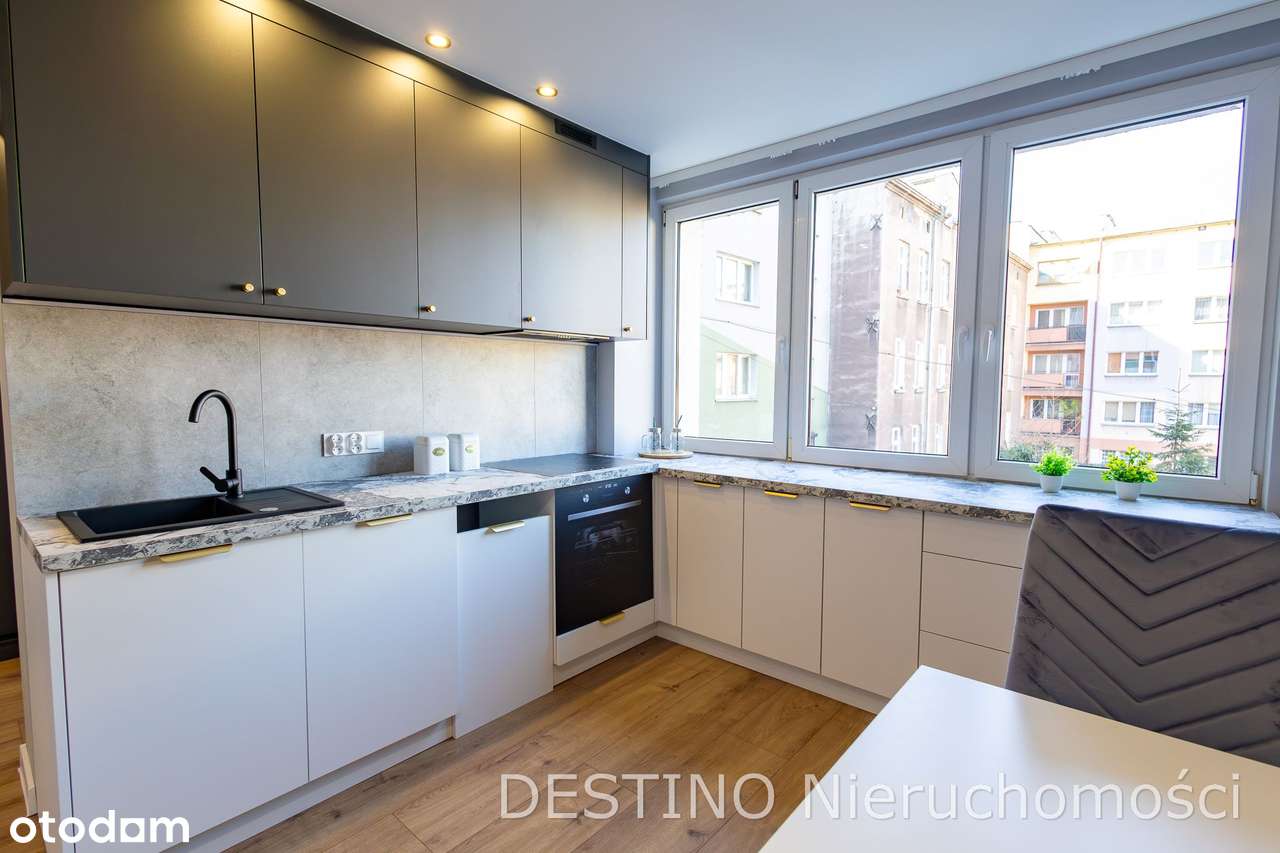 Sprzedam 3pokojowe mieszkanie z balkonem - I piętro-2