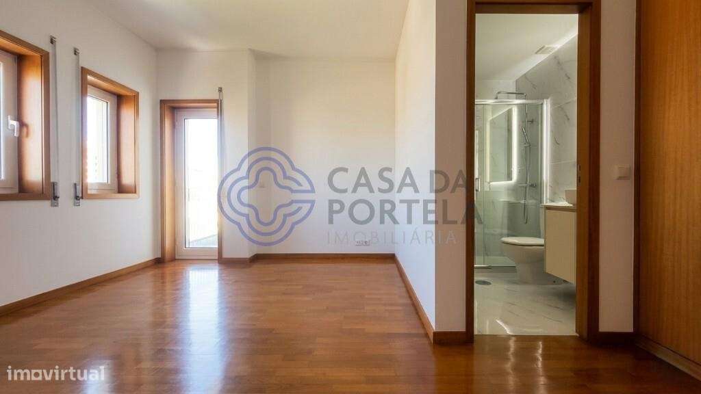 Apartamento T3 junto à praia, em Póvoa de Varzim, para venda.-8