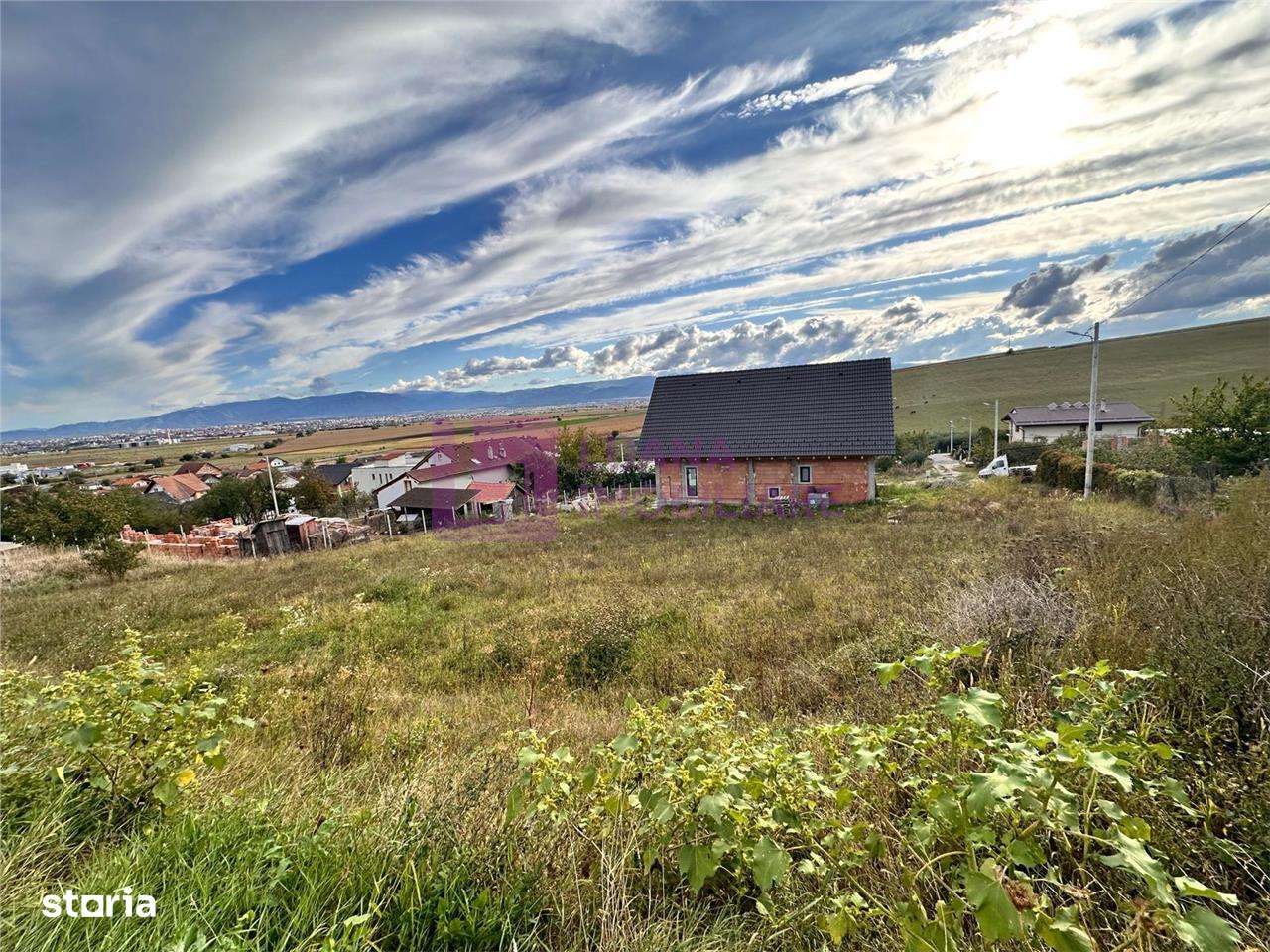 Teren intravilan | front dublu | 874 mp | Sura Mare | priveliste super - Imagine principală: 2/5