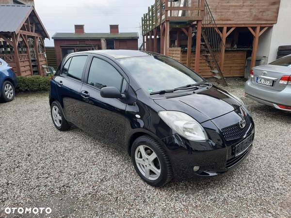 Toyota Yaris 1.3 VVT-i Sol - 2