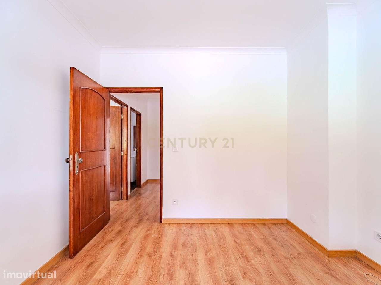 Apartamento T2 com garagem box | Rés-do-chão | Maia-10