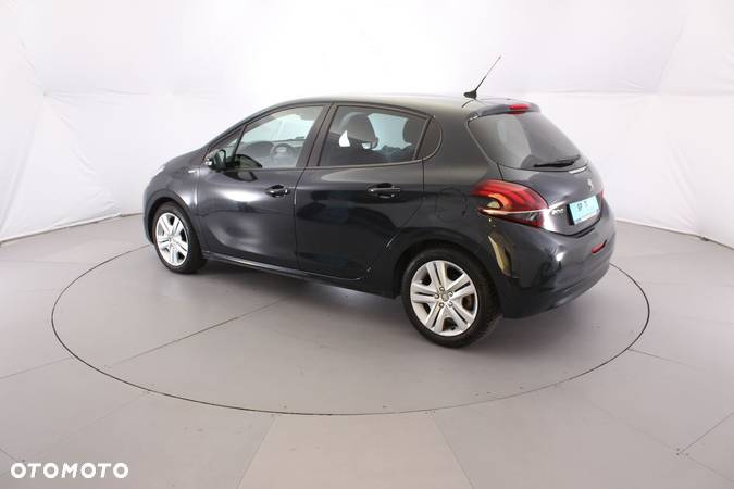 Peugeot 208 1.2 PureTech GPF Signature S&S EAT6 - 8