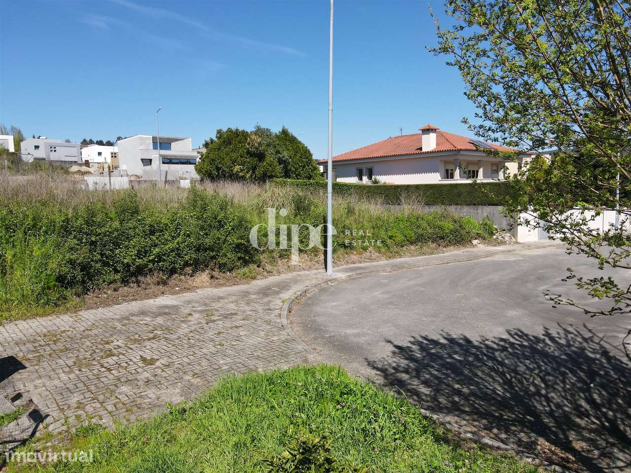 Apartamento T1 à venda com terraço de 60 m² e piscina-4