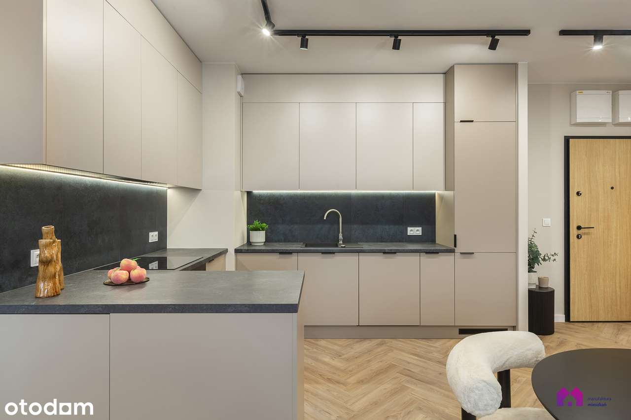 Piękny APARTAMENT blisko Rynku Jeżyckiego w CHRONIONYM budynku-6