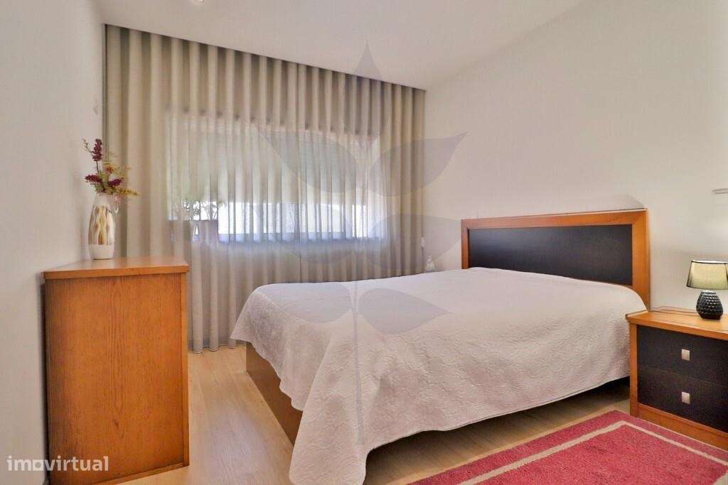 Apartamento T4 na freguesia de Lamaçães-14