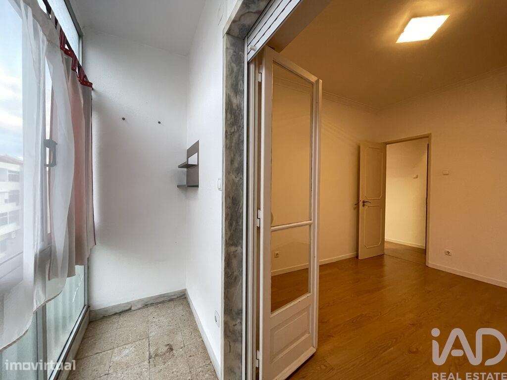 Apartamento T1 em Póvoa de Santa Iria e Forte da Casa de 49 m2 - Grande imagem: 4/16