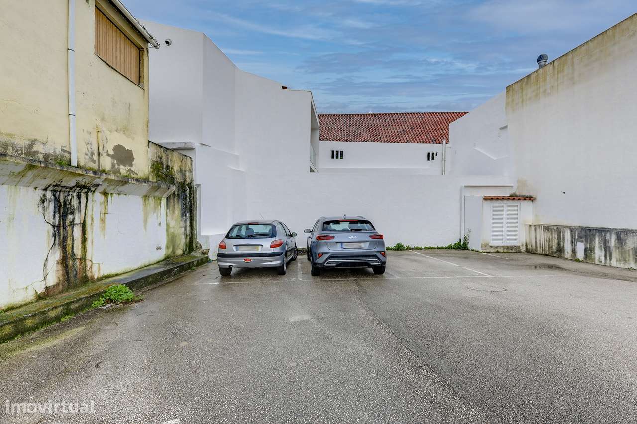 T3 em Alenquer com 2 lugares de Estacionamento-26