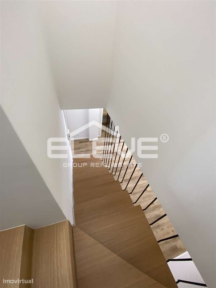 Excelente T2+1 Duplex Fânzeres-5