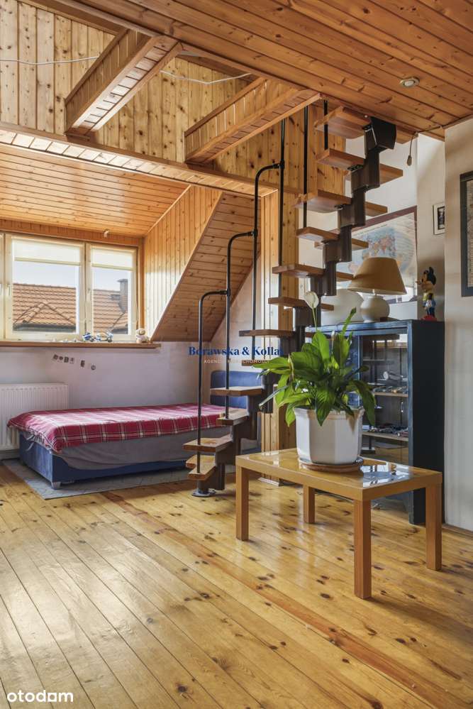 ul. Hauke-Bosaka  piętro+poddasze willi + ogródek-6