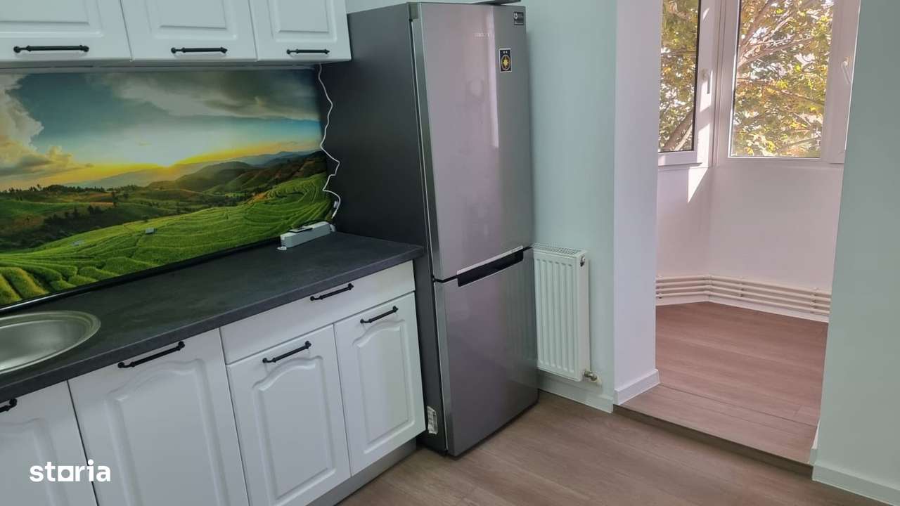 De Vanzare Apartament cu 3 camere zona Calarasi 4-7