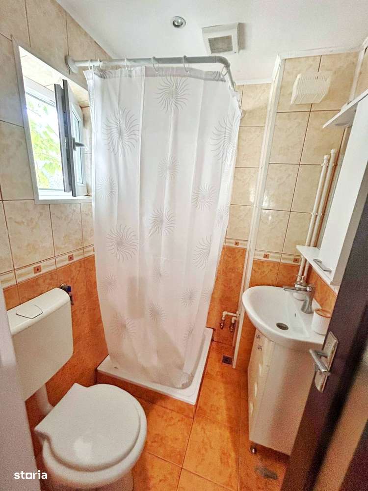 Vindem garsoniera in Navodari, bloc de apartamente - Imagine principală: 5/5