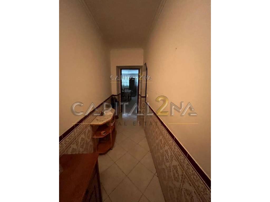 Prédio 4 Apartamentos T3 + Loja e ArmazémPrédio 4 Apartamentos T3 +...-8