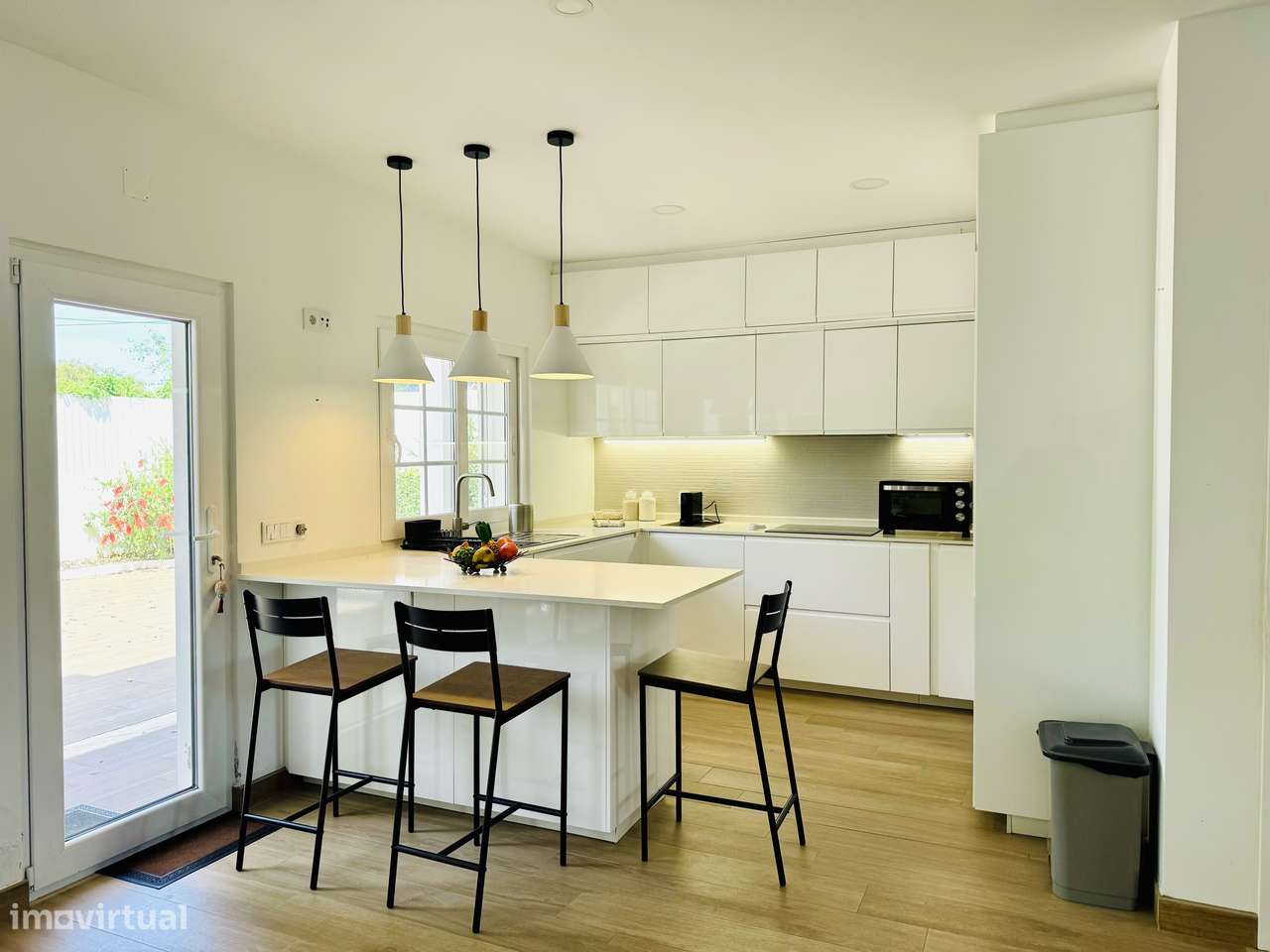 Moradia t3 garagem box jardim Charneca da Cotovia Sesimbra-27