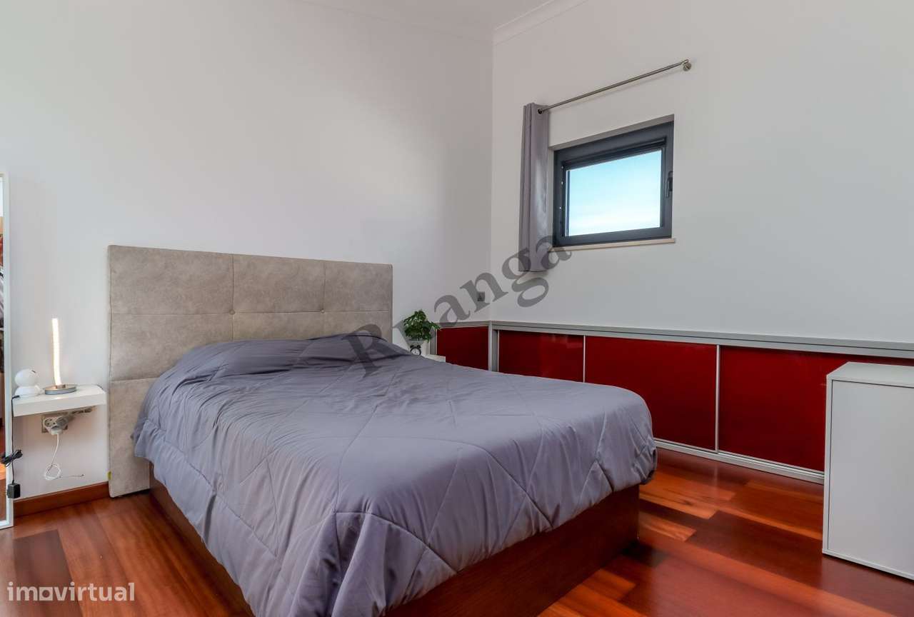 Excelente Moradia  para venda na Aldeia de Santo André-21