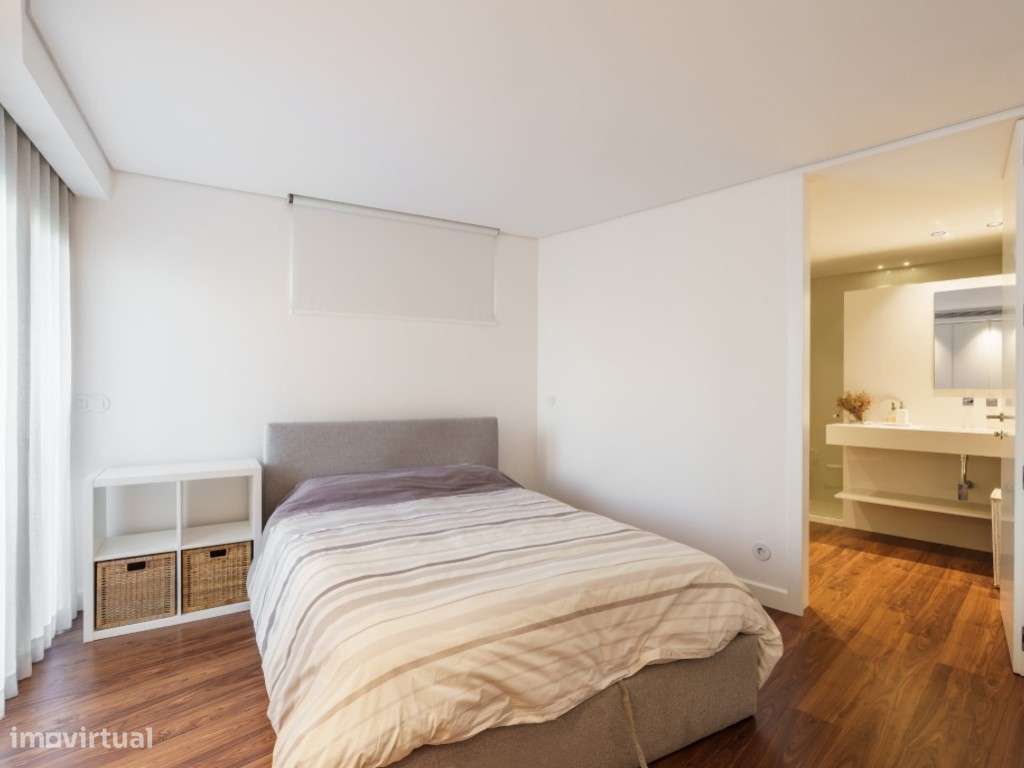 Apartamento T3 de luxo no Centro Histórico de Braga-43