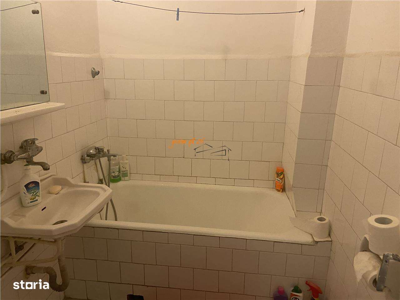 Apartament 3 camere , zona Sud , et 34 , decomandat ,52 mp-9