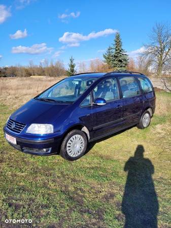 Volkswagen Sharan 2.0 Exclusive Edition - 25