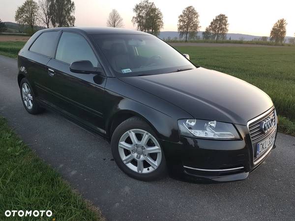 Audi A3 2.0 TDI DPF Ambiente S tronic - 4