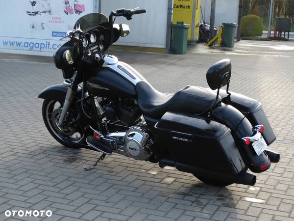 Harley-Davidson Touring Street Glide - 14