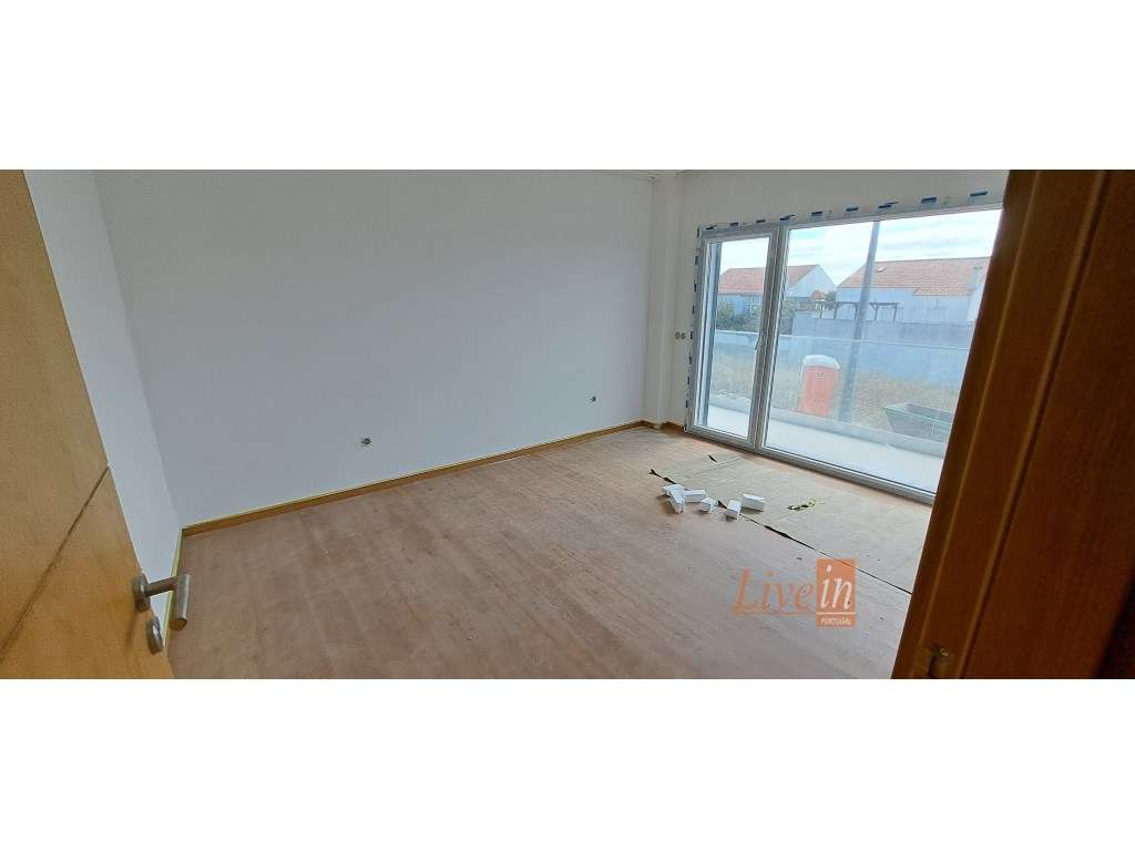 Moradia T3 em Construção com Piscina Aquecida e Garagem em Mafra - Grande imagem: 3/19