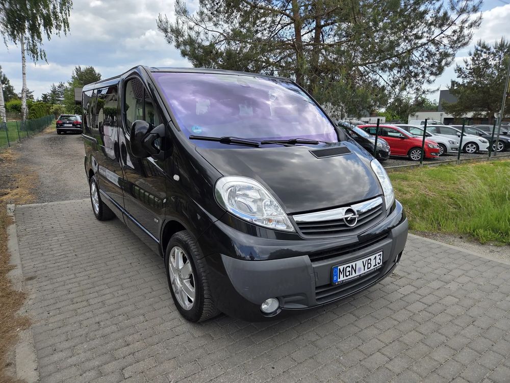 Opel Vivaro I L1H1 Tour Cosmo 2011
