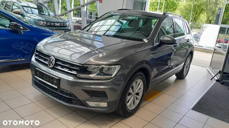 Volkswagen Tiguan - 8