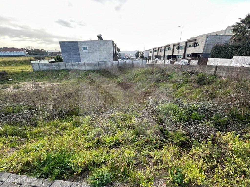 Lote de terreno p/construção