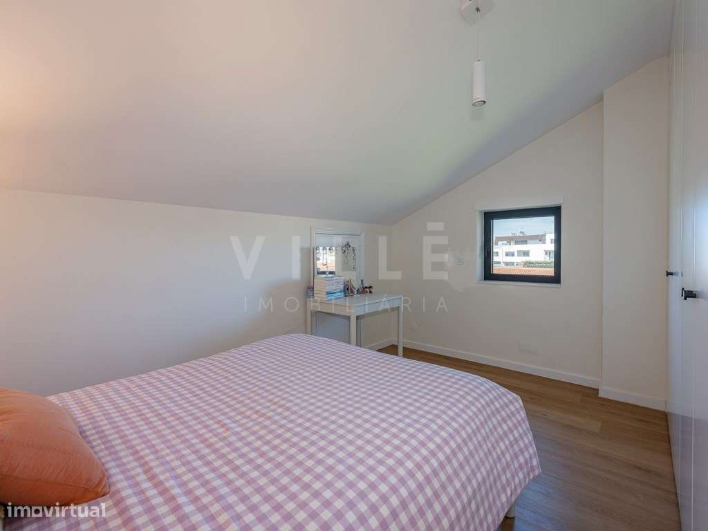 Moradia Independente T5 renovada em 2025 | 1450m2 de terreno | Prai...-29