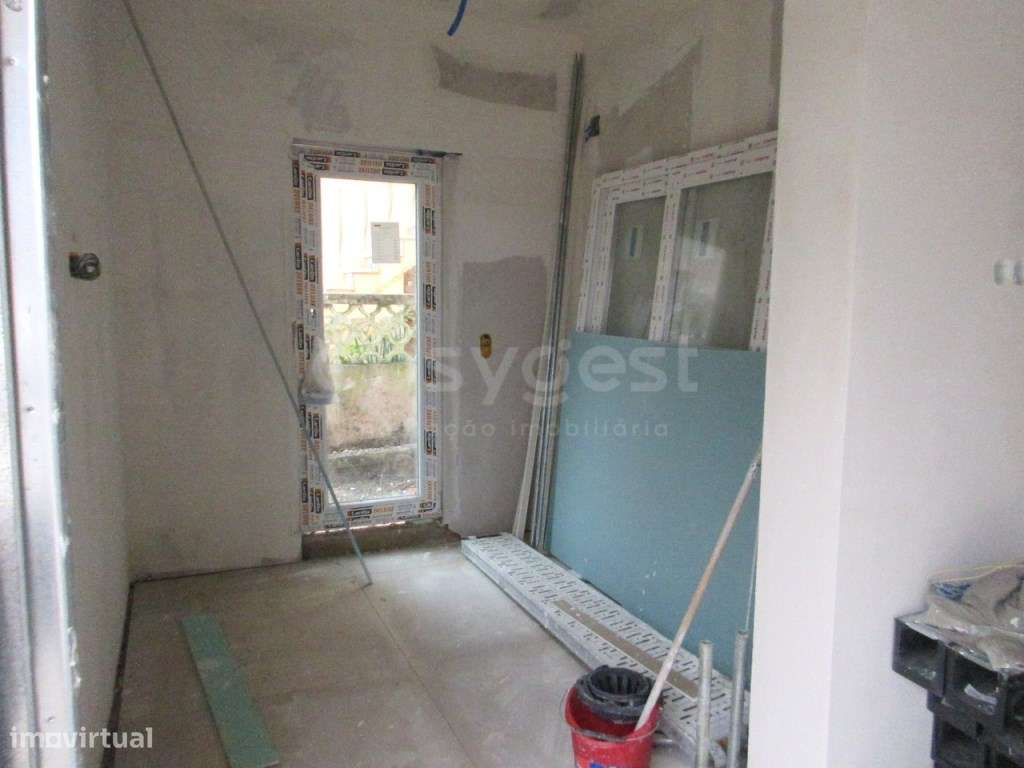 Moradia T3+1 Totalmente Remodelada em Torres Vedras - Grande imagem: 5/16