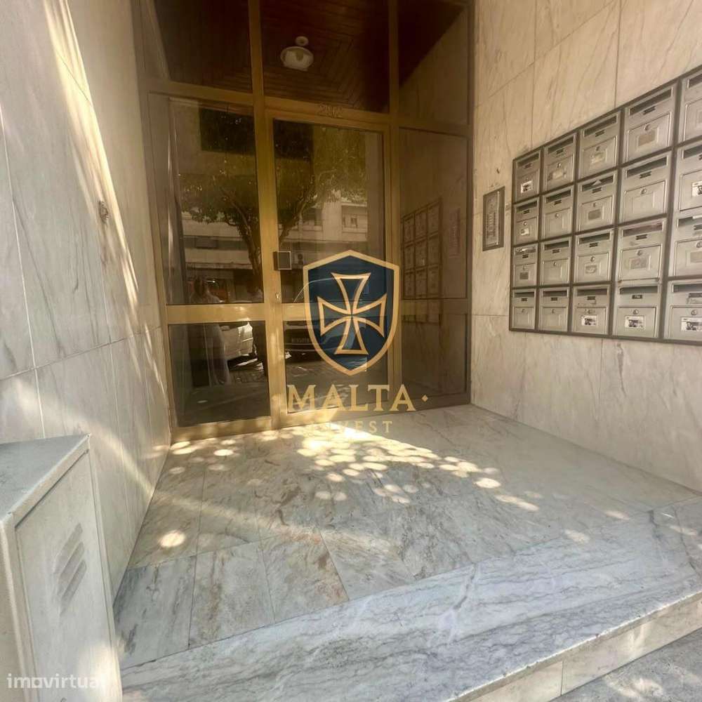 Apartamento T3 Renovado na Rua do Caires em Braga-40
