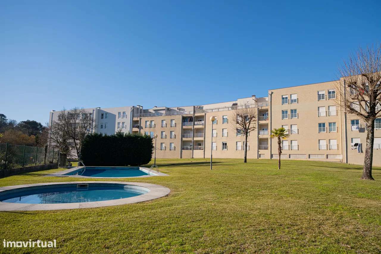 T3 com Suíte | Condomínio Fechado com Piscina | Barcelinhos-27