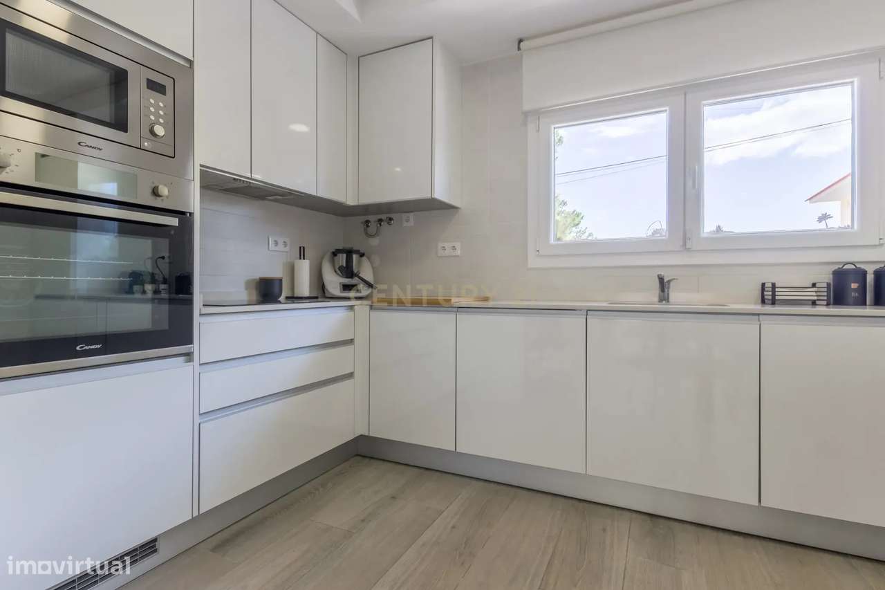 Moradia Geminada como Nova na Quinta do Conde-12