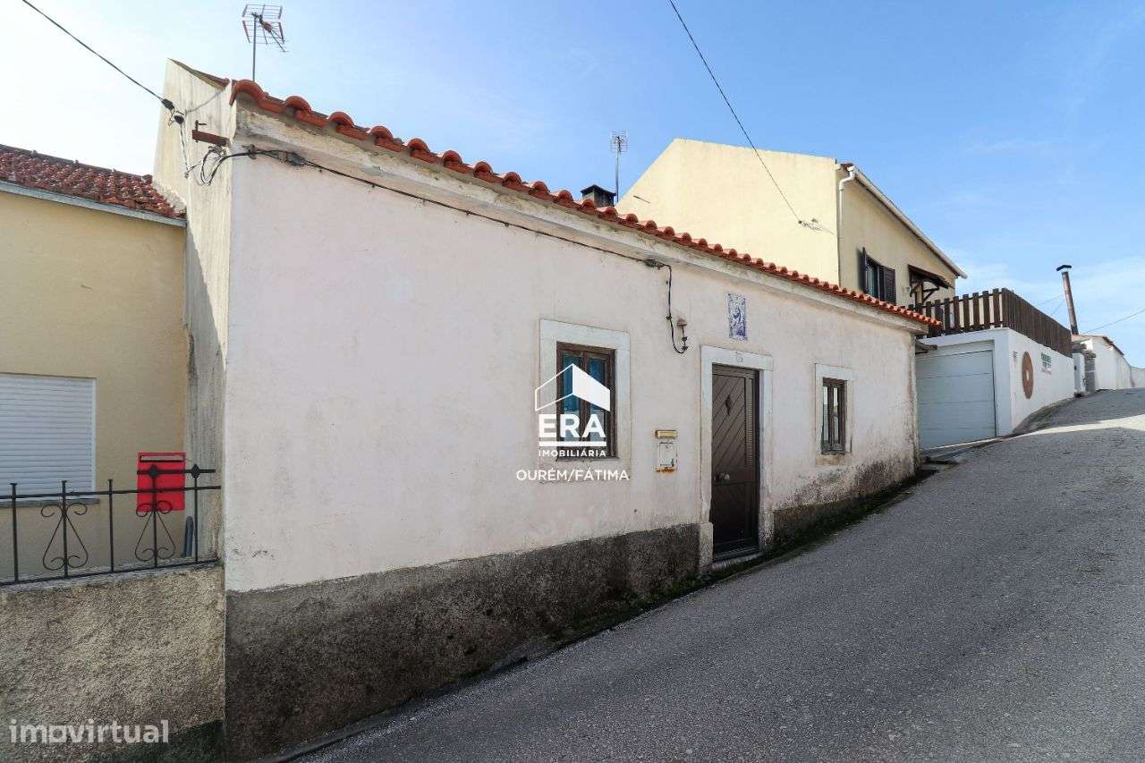 Moradia T3 localizada em Alburitel, Ourém - Grande imagem: 3/28