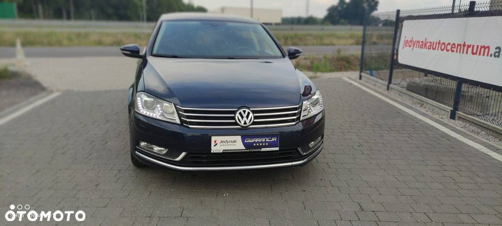 Volkswagen Passat 1.8 TSI Comfortline DSG - 2