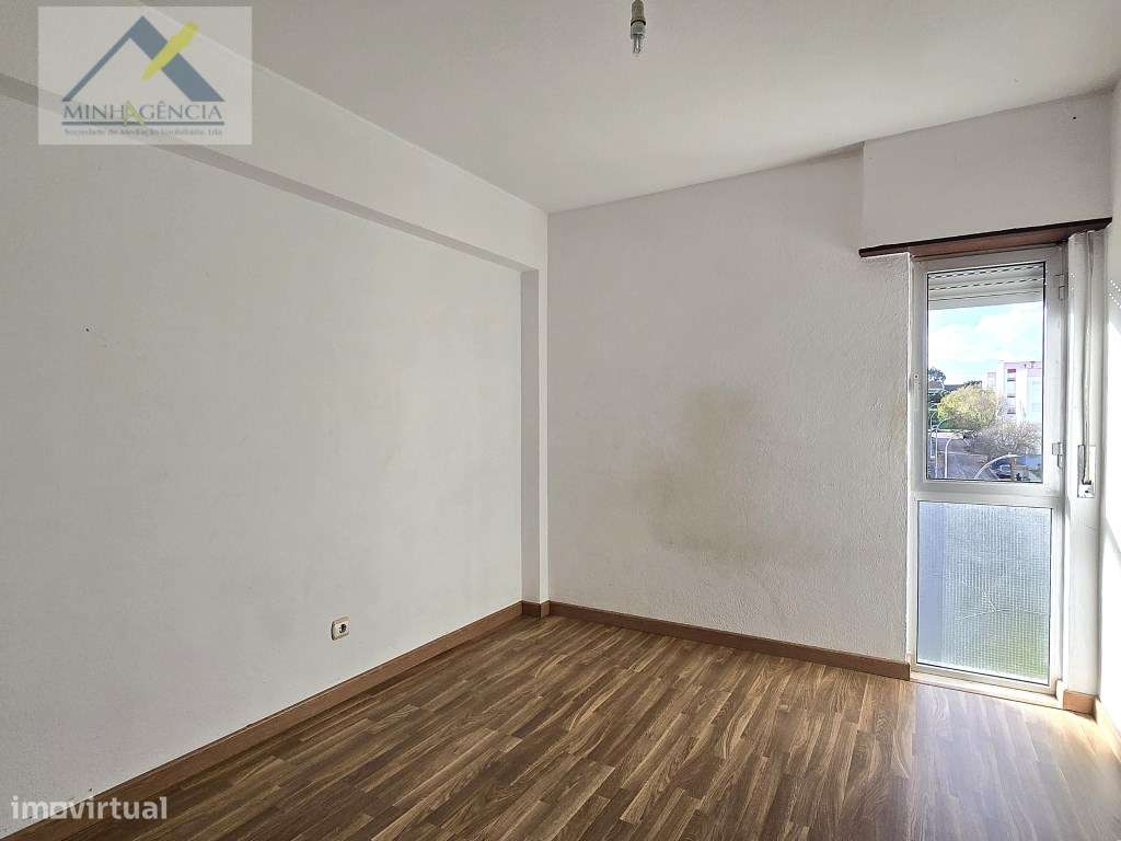 Apartamento T2 na Quinta de St. António em Setúbal-21