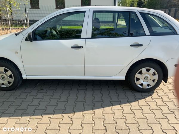 Skoda Fabia 1.4 16V Active - 1