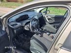 Peugeot 2008 1.2 Pure Tech Style - 17