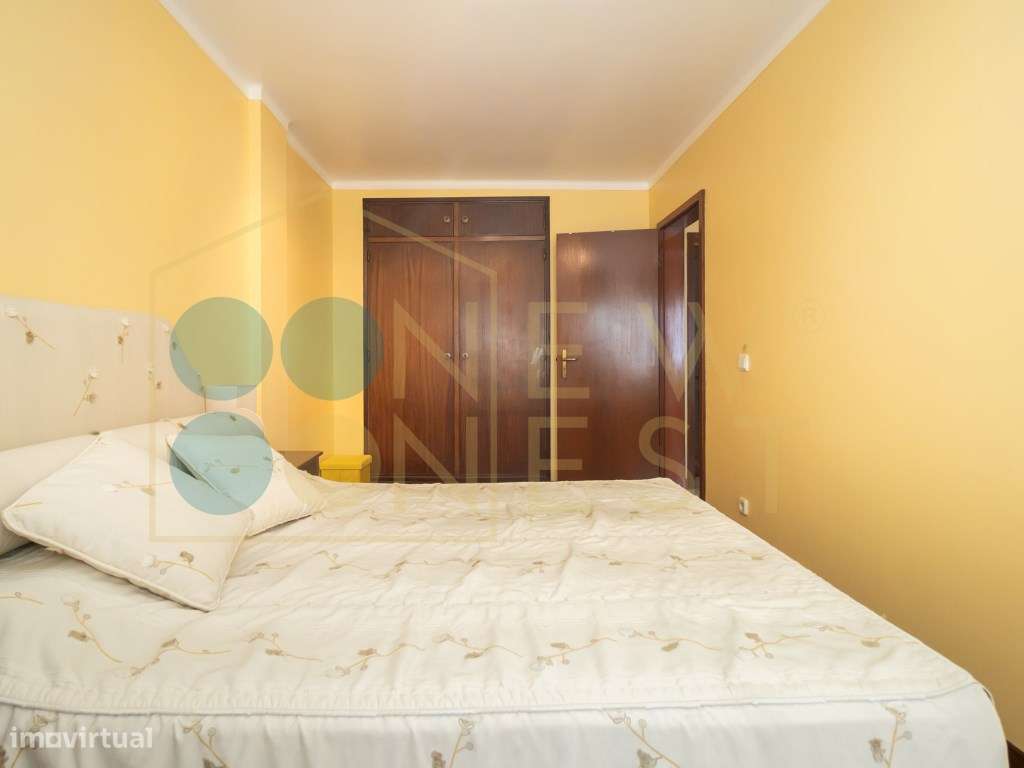Apartamento T2 em Vila Maria - Semi-Renovado e Mobilado-28